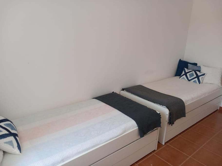 Snow Guest House Santarem Bagian luar foto